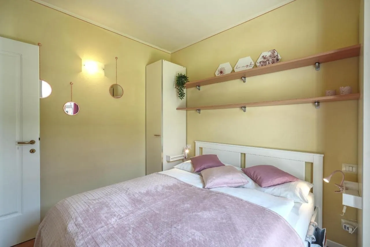 Apartment Dragonfly Manerba del Garda 0*,  Italy