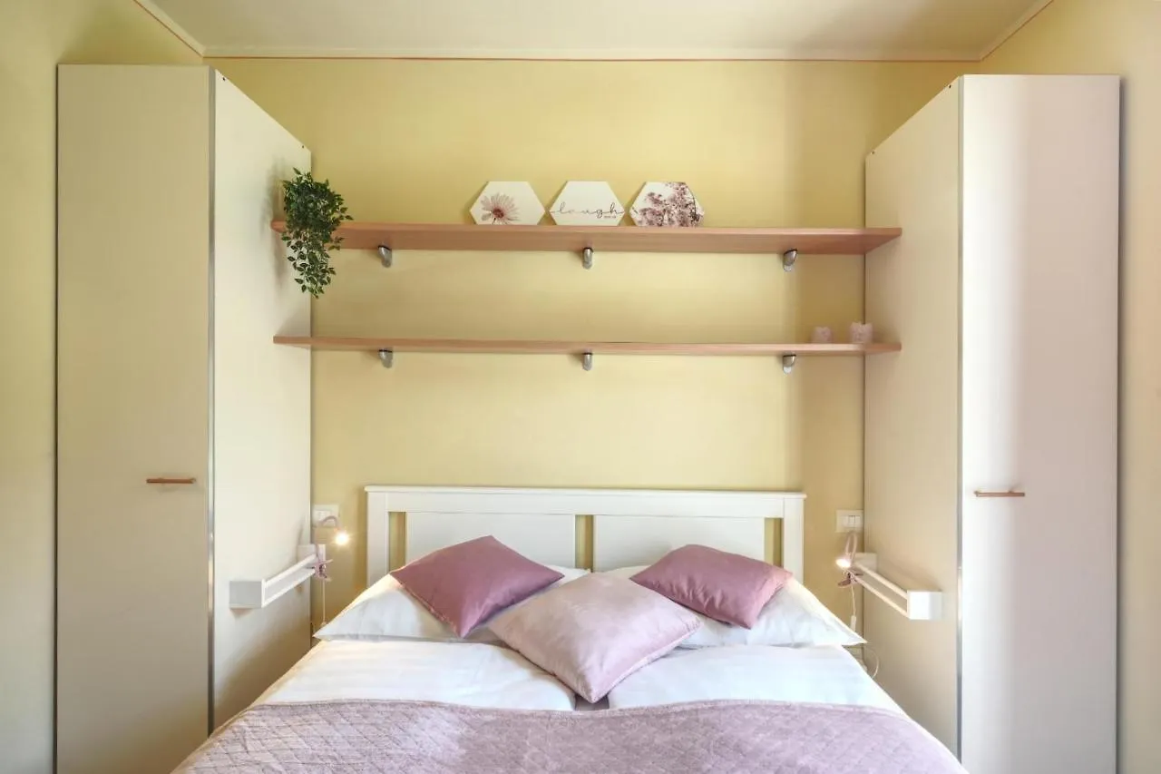 Apartment Dragonfly Manerba del Garda Italy
