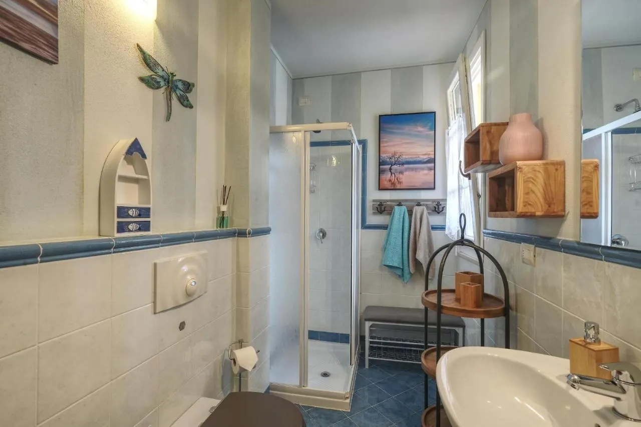 Apartment Dragonfly Manerba del Garda Italy