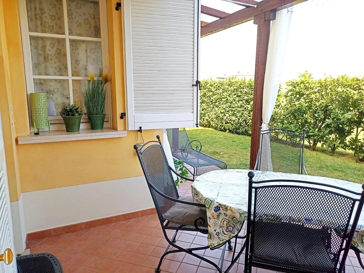 Apartment Dragonfly Manerba del Garda Italy